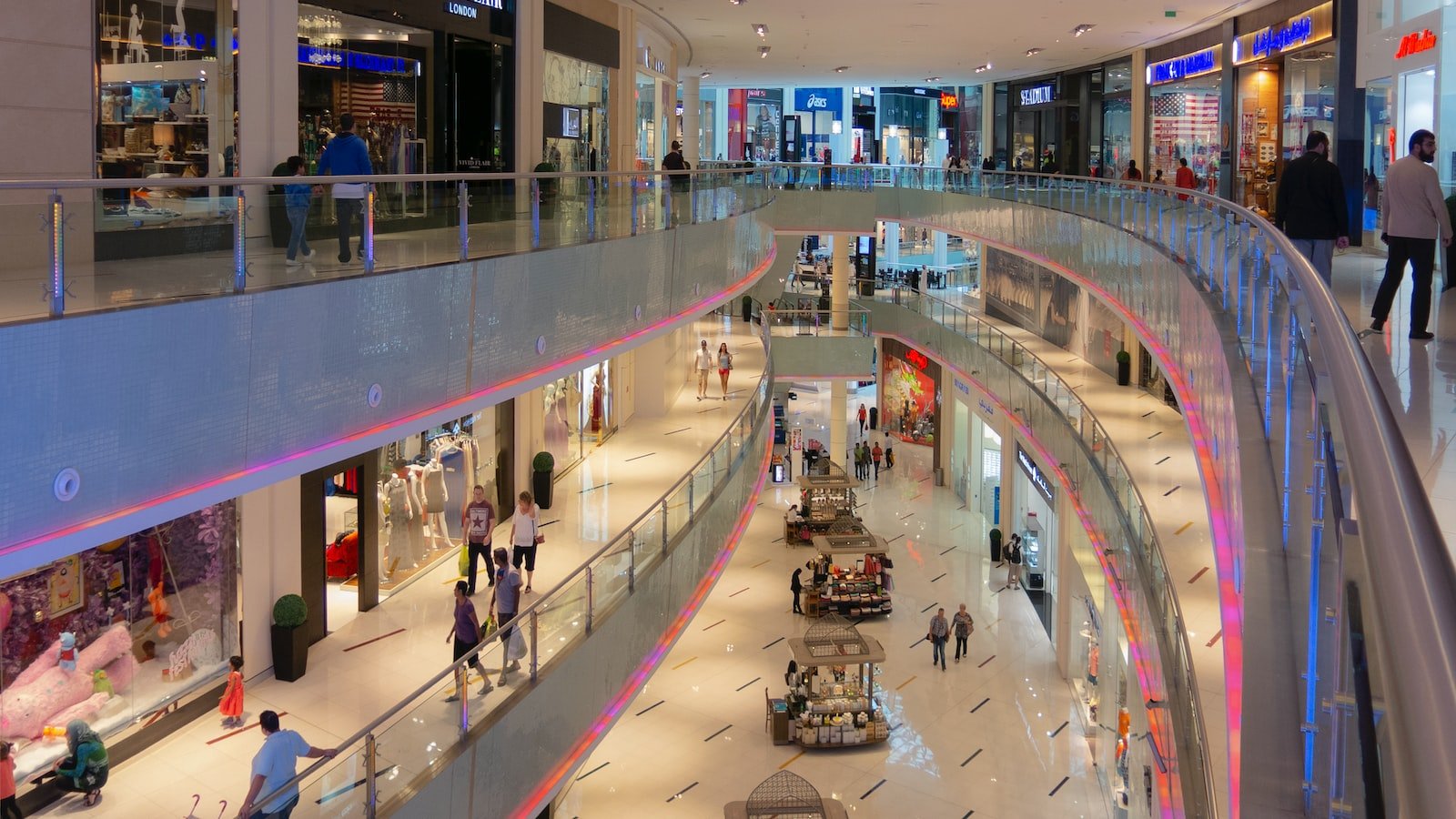 Harnessing Technology and Automation for Efficient Global Expansion in eCommerce