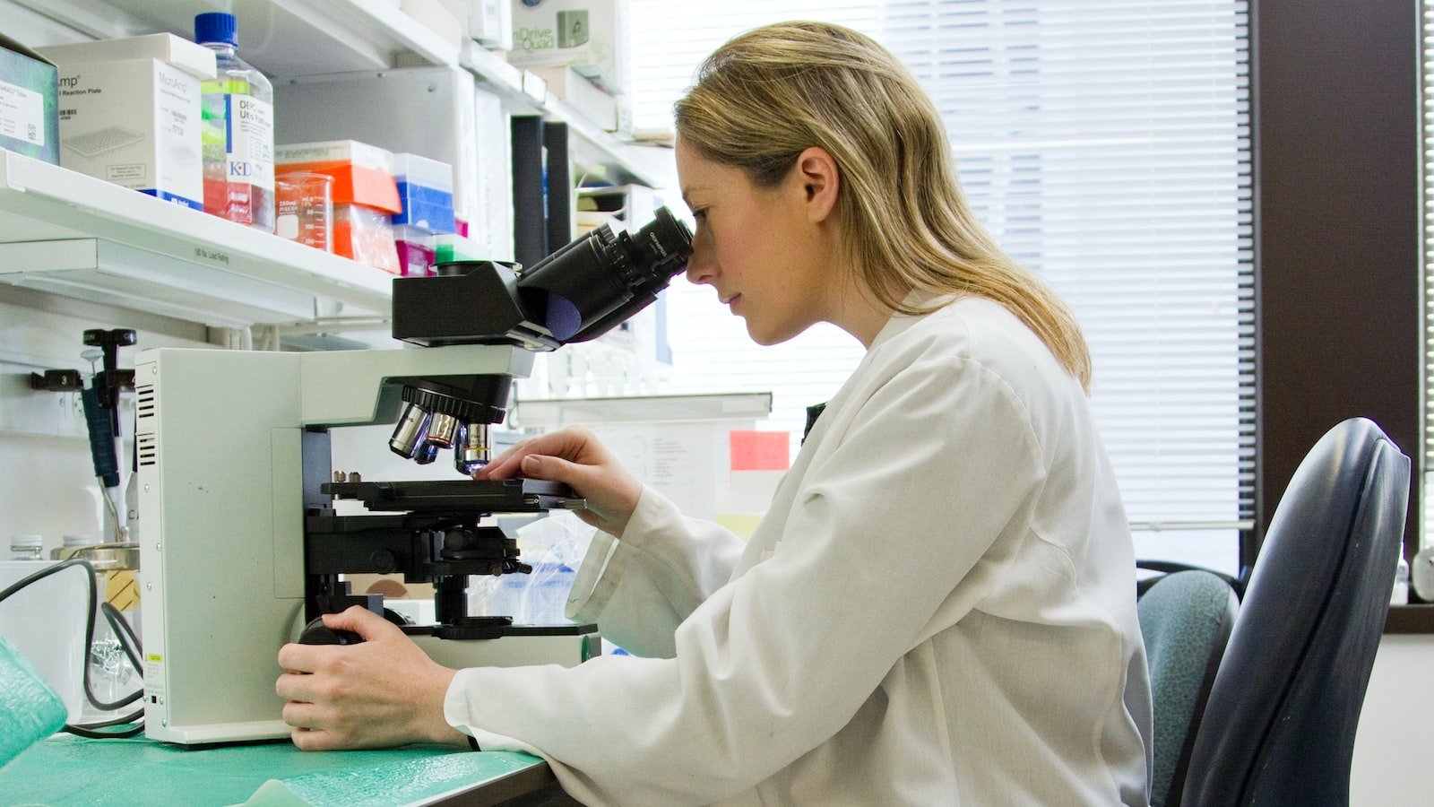 Analyzing Competitors in the Digital Marketing Arena: Unveiling the Key Frameworks and Methodologies
Unveiling the Secrets of Competitive Analysis: Extracting ​Insights for Superior​ Digital​ Marketing Strategies
Competitive‌ Intelligence: Unlocking‌ Hidden Opportunities‍ for ‌Digital Marketing Triumph
Strategy Blueprint: Empowering ‌Your Digital Marketing with Actionable Recommendations from Competitive Analysis