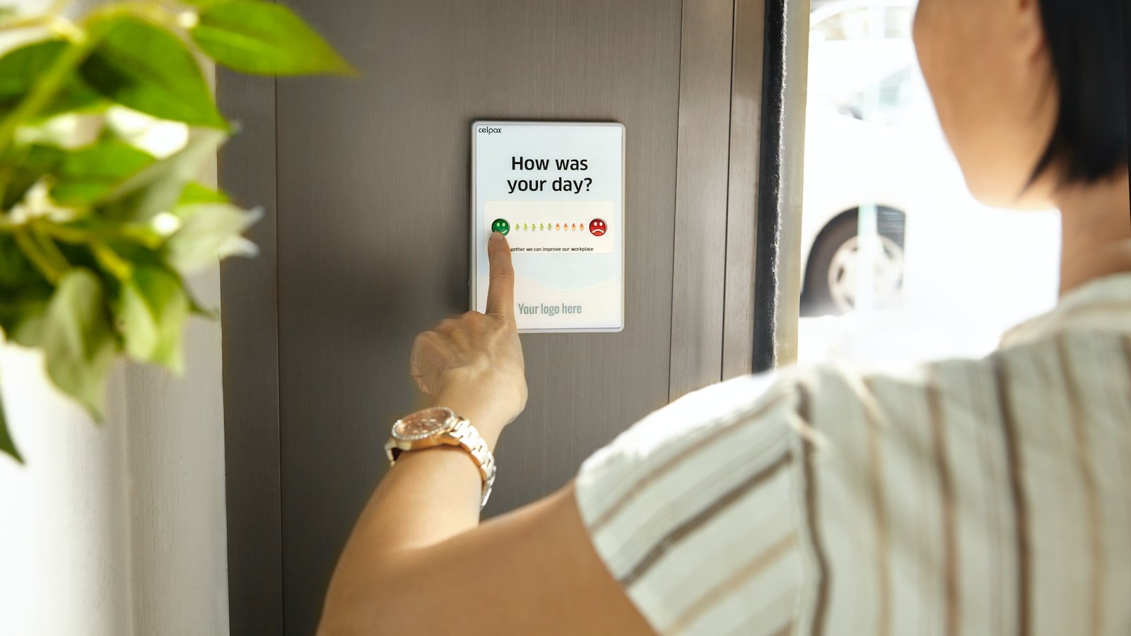 1. Enhancing Dialogue: Unleashing the Transformative Potential of Feedback