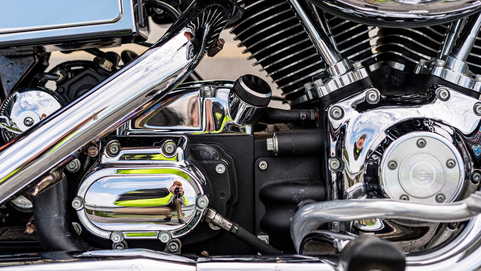 Unveiling the Key Factors: Insights into How Search Engine Algorithms Operate