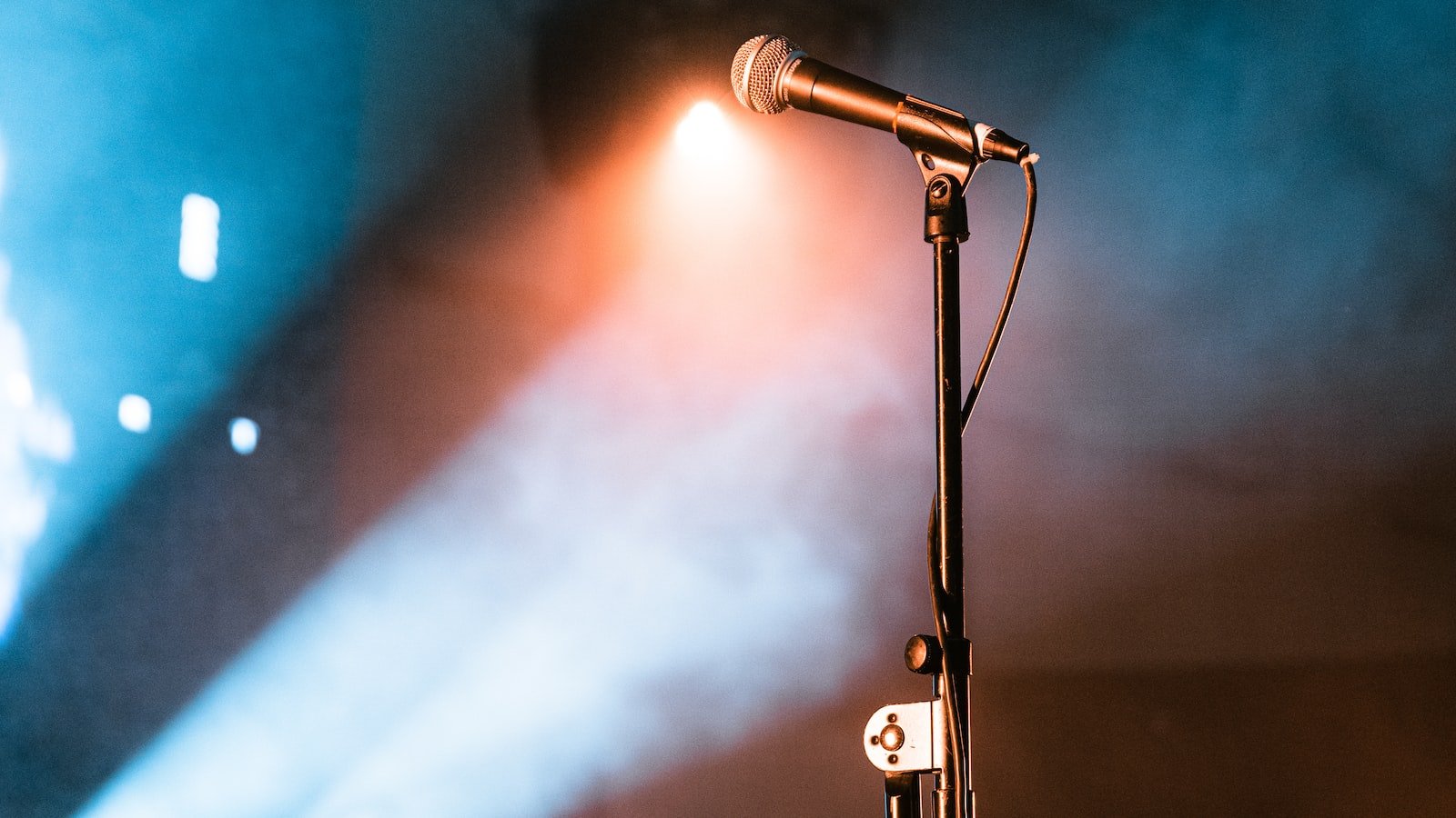 3. How to Optimize Content⁢ for Voice-Activated Searches: Strategies ​and Best ​Practices