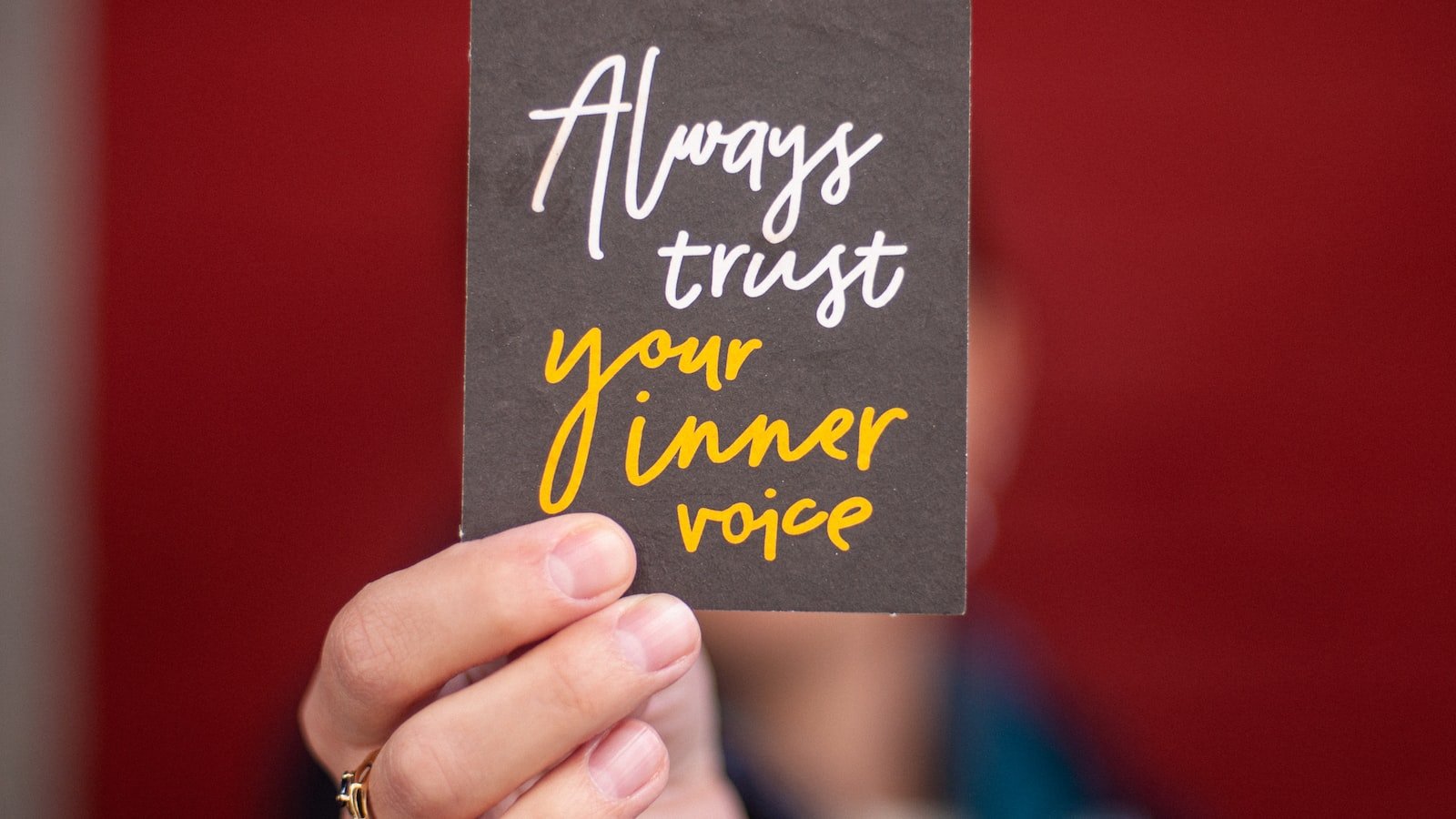 2. Unveiling the Key Differences: Traditional SEO vs. Voice Search Optimization