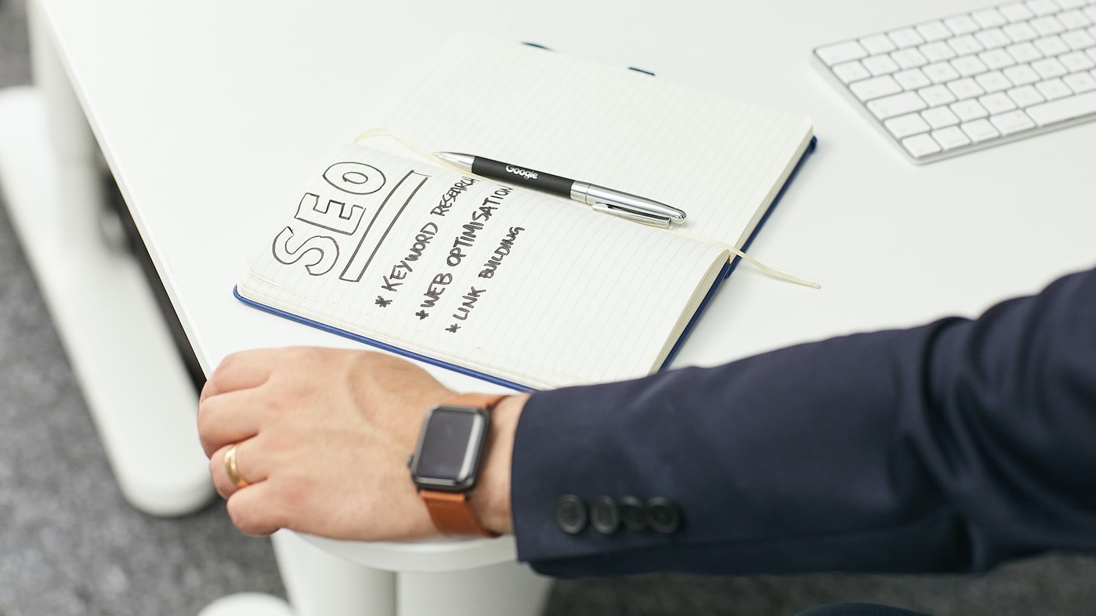 4. Optimizing for Local Search: The Importance of Geo-targeted SEO in International E-commerce