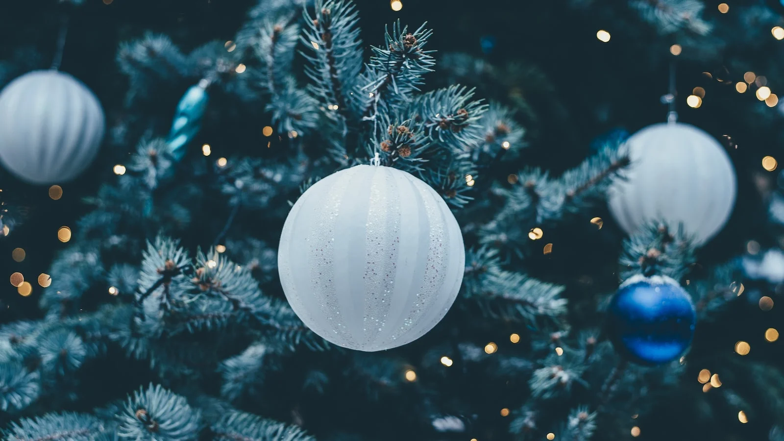 Unwrapping Success: Festive Marketing Strategies for Holiday Sales