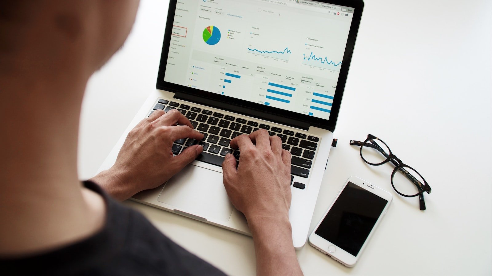 - Implementing Effective Marketing Strategies: Captivate Niche Audiences and Drive Sales Growth