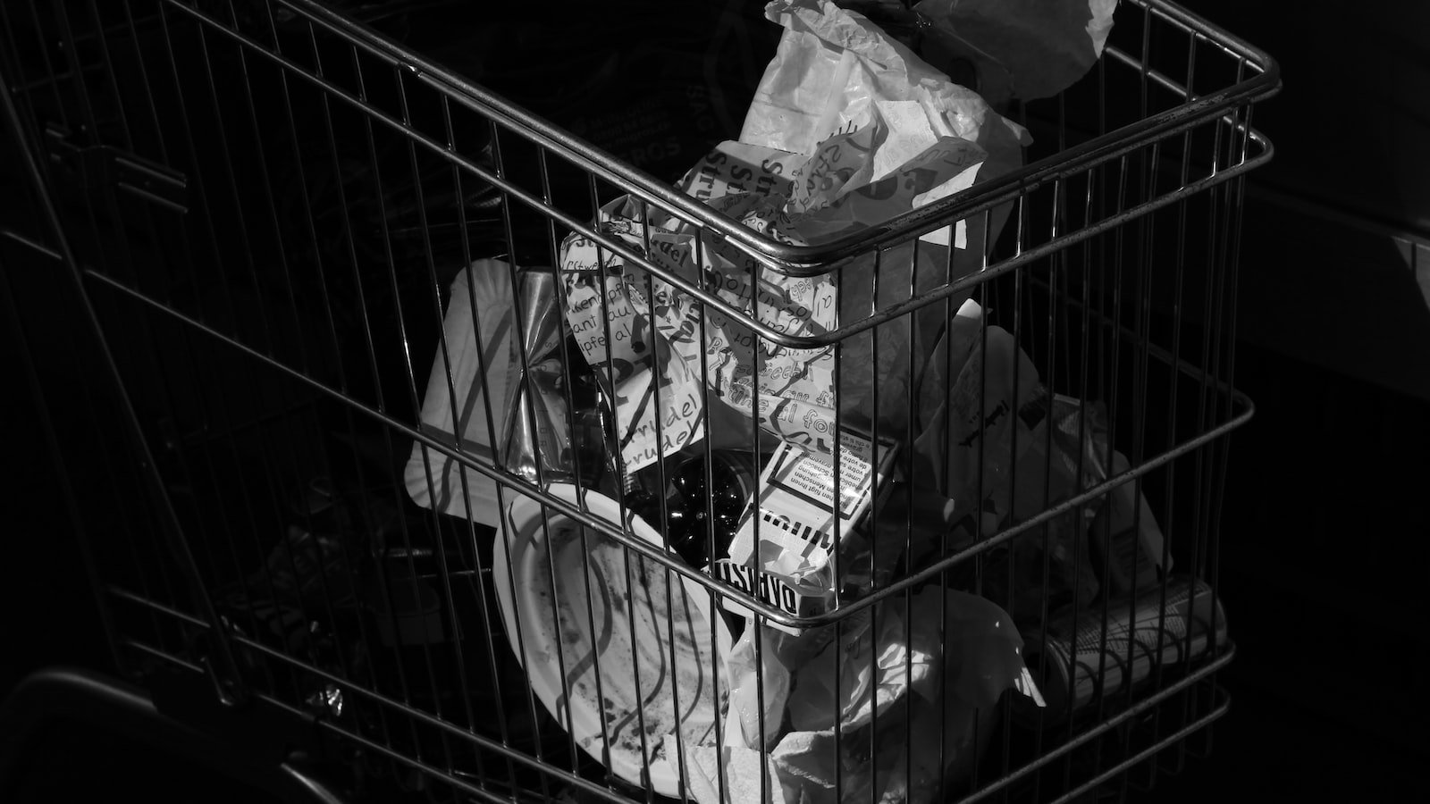 Optimizing the Experience: Key Strategies for Successfully Implementing Voice Commerce in eCommerce