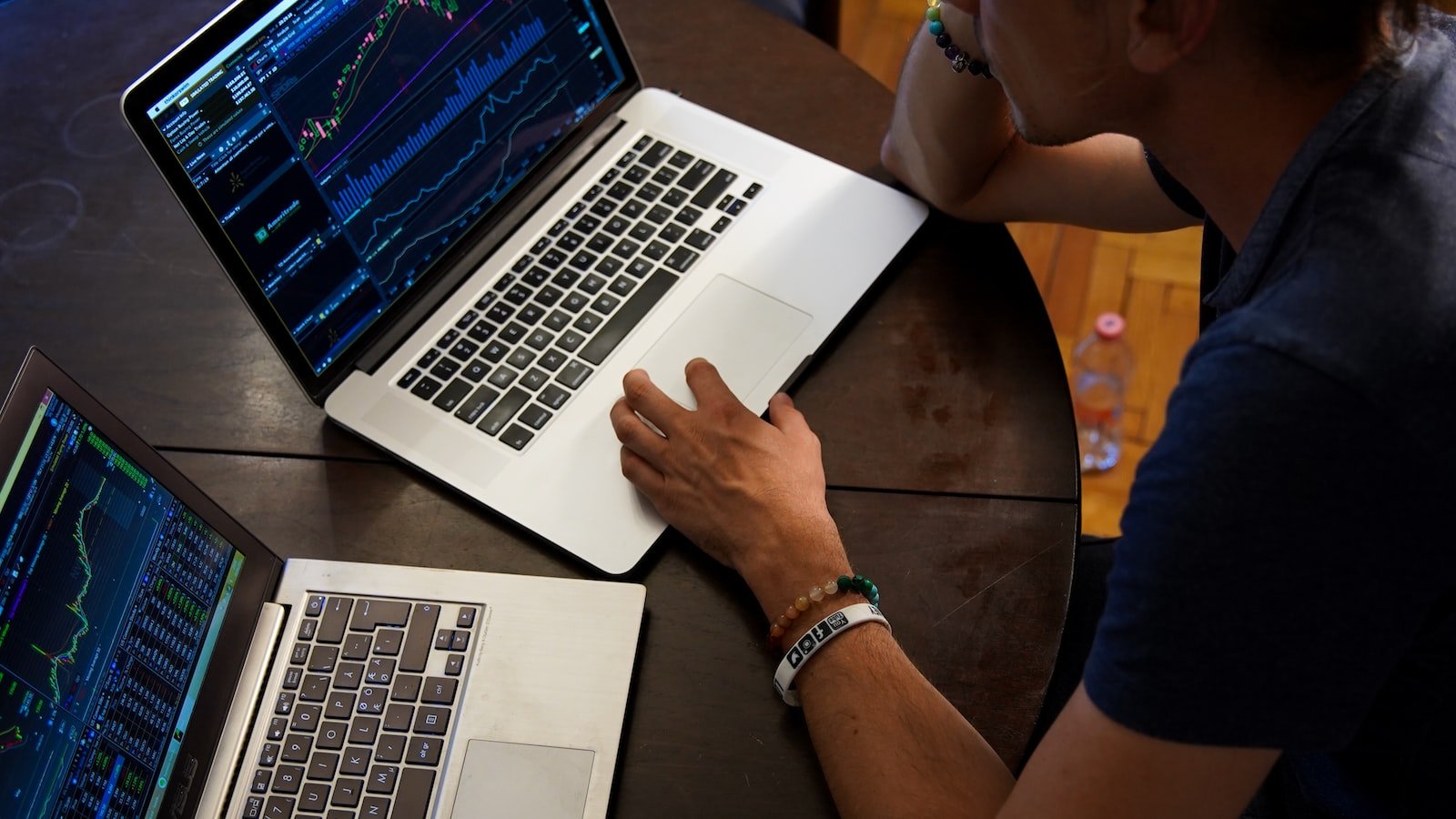 - Leveraging Data Analysis: Identify Profitable Niche Markets and Targeted Customer Segments