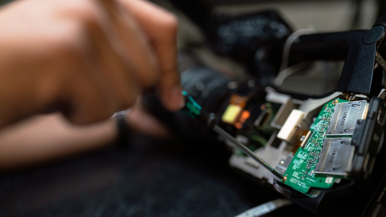 Heading 2: Beyond the Basics: Analyzing Competitors and Tracking Progress with Cutting-Edge SEO Software