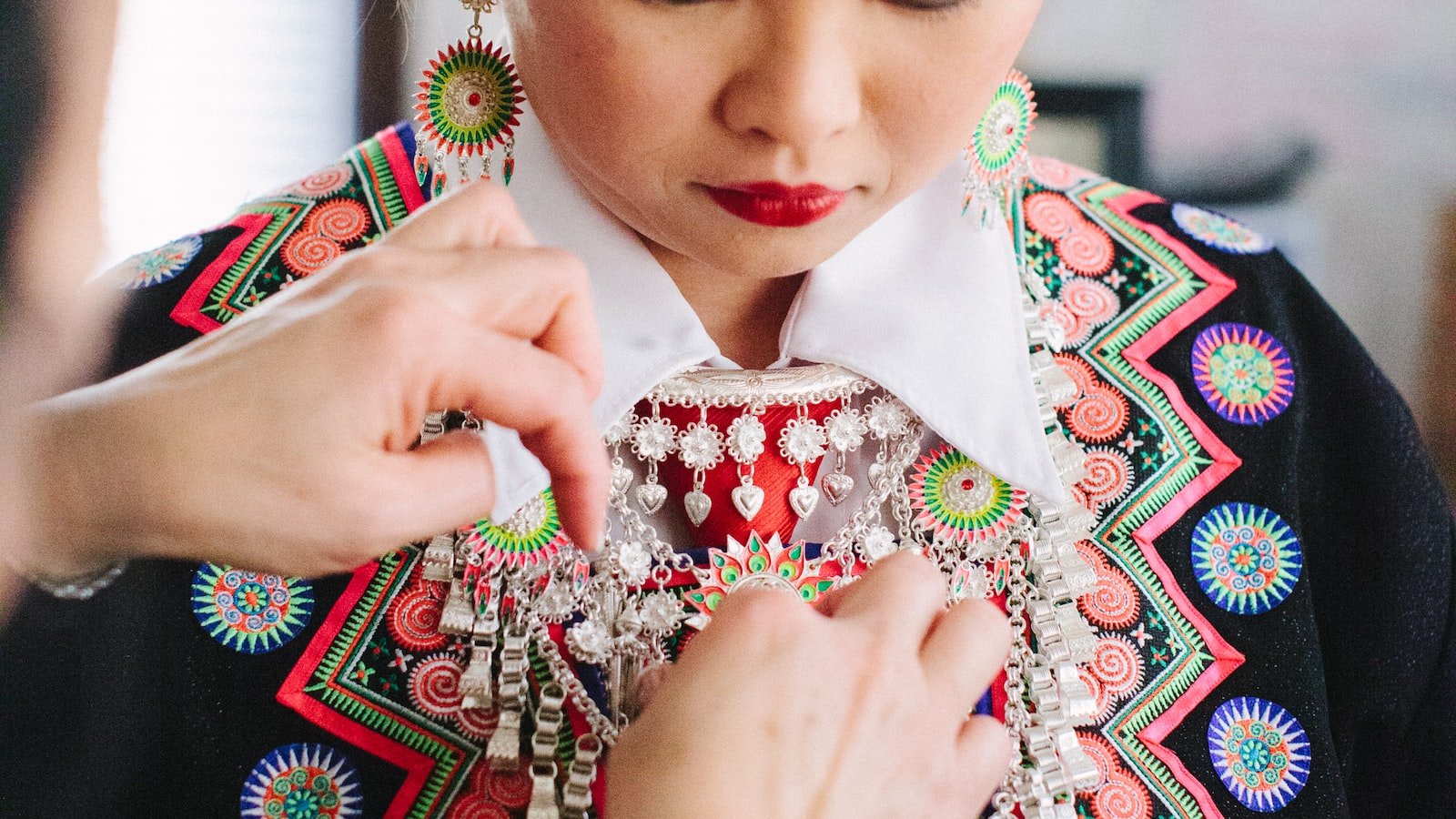 Cultivating a Culture of Knowledge: Practices to Foster Thought Leadership in Content Creation