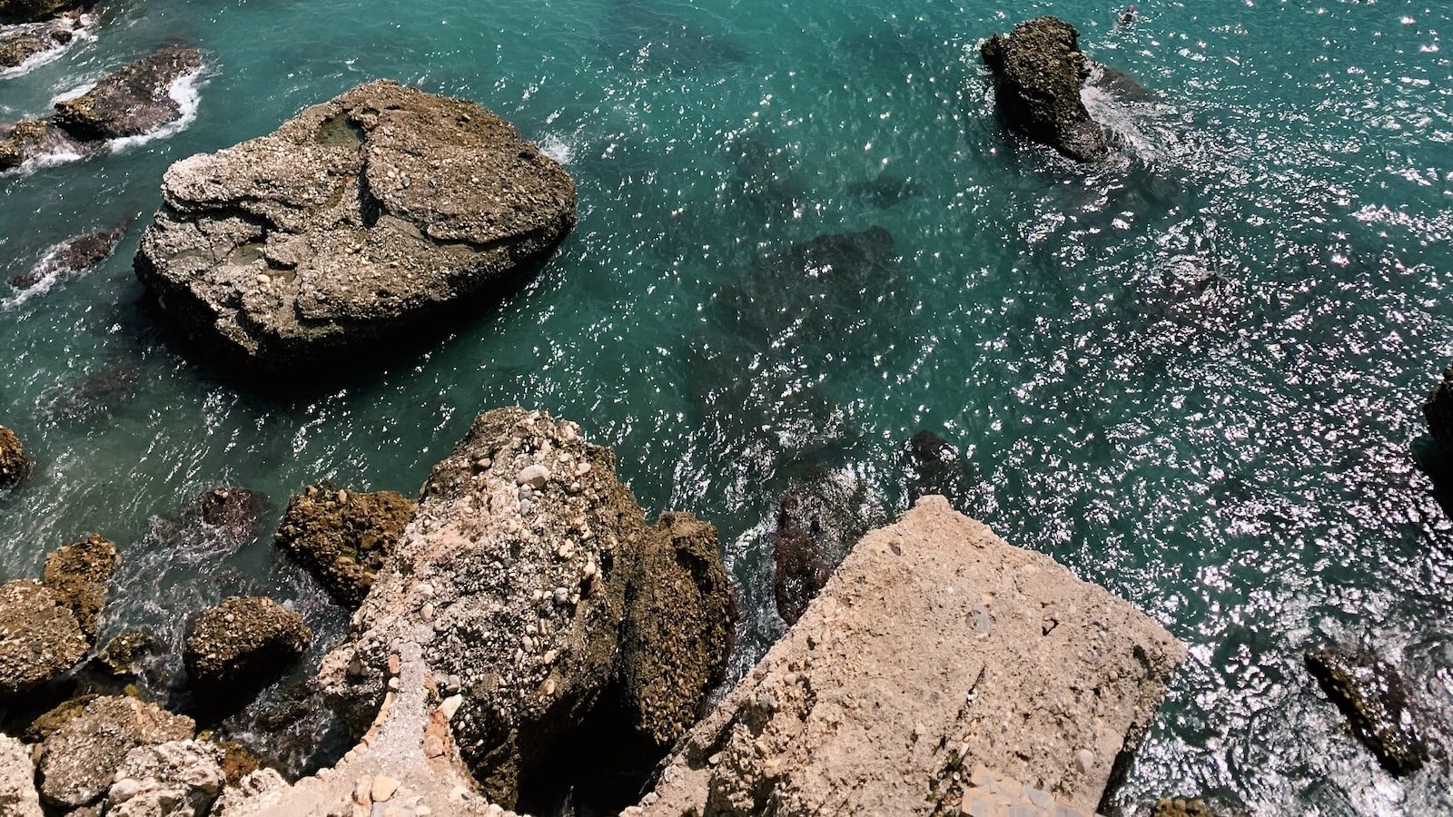 1. Infusing New Life‌ into​ Your ​Content ​Strategy: ⁤The Power of Repurposing
2. Unleash⁢ Your Creativity: Exploring Different Formats and⁣ Platforms for ⁤Repurposing Content
3. Maximizing Returns: Key Considerations and Best‍ Practices for Effective Content Repurposing
4. ⁤From One Piece to ⁤Many: Actionable Tips to Amplify Reach⁤ and Engagement through ​Content Repurposing