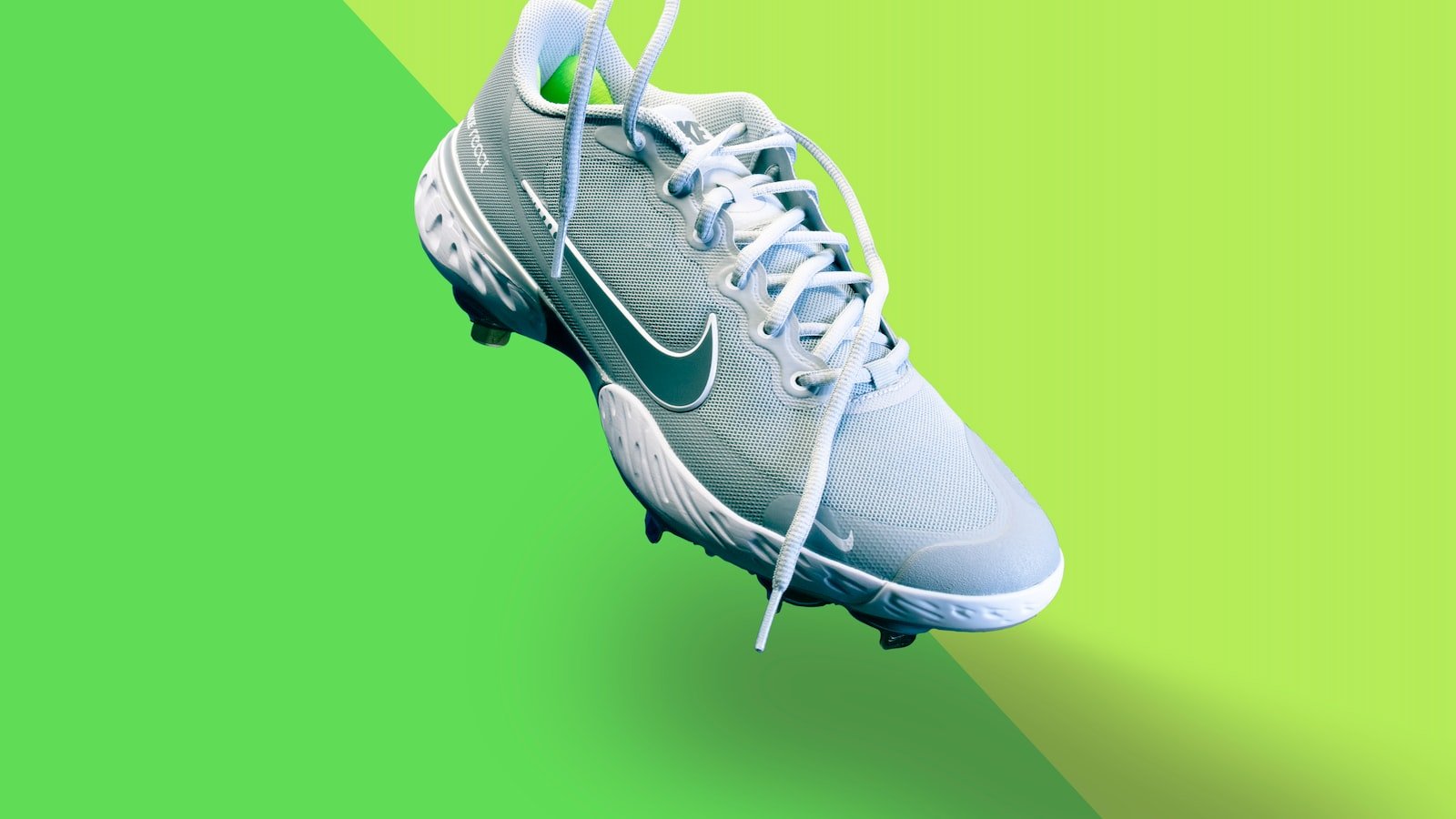 The Devil in the Details: Expert Tips to Master the Art of Product Description