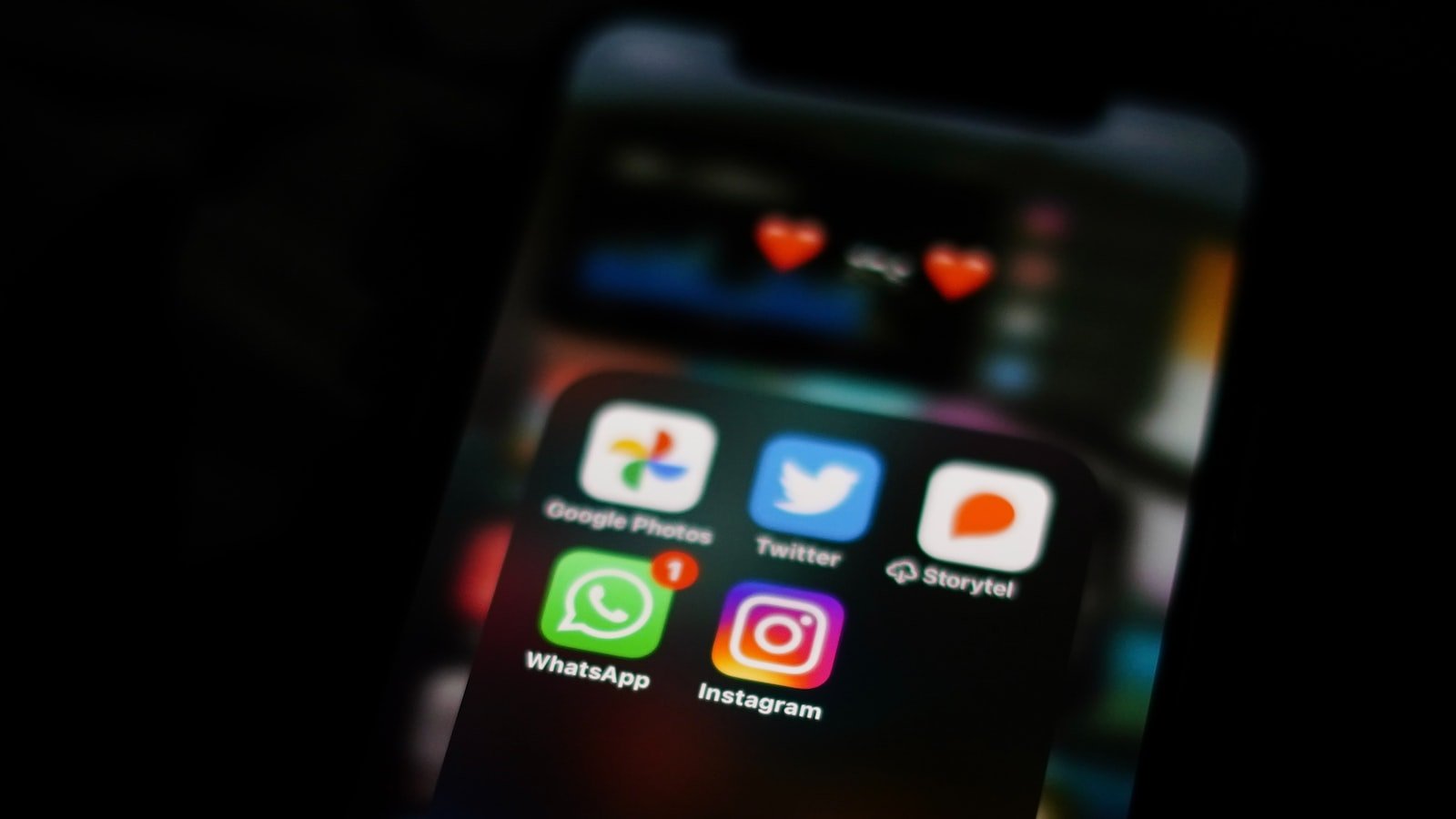 Leveraging Social Media: Strategies for Conquering the Online Marketplace