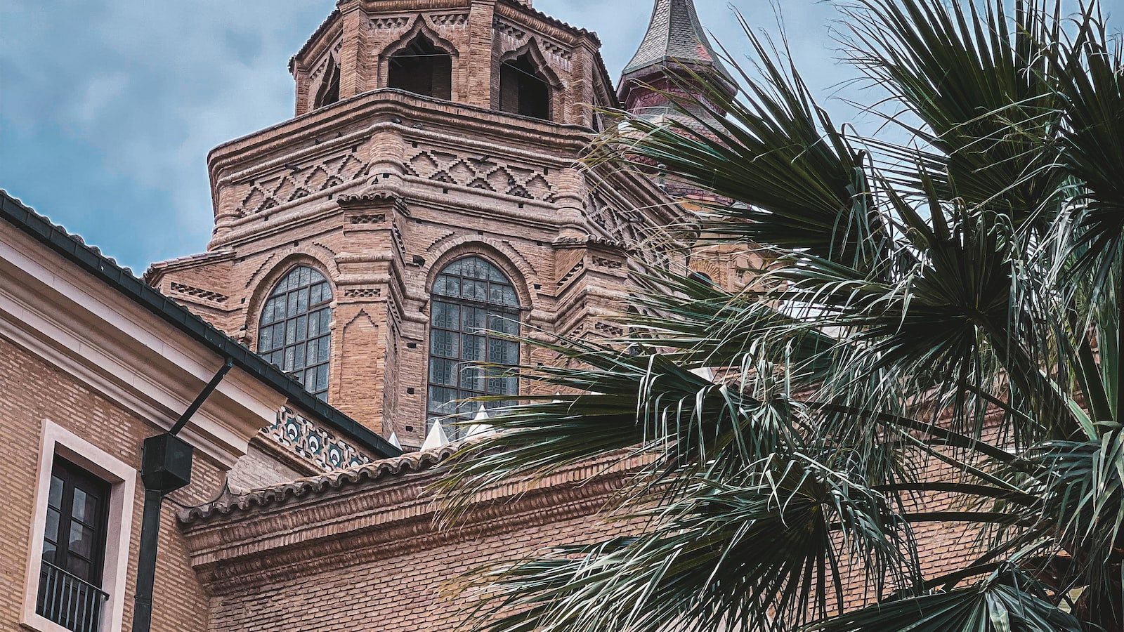 Heading 1: Unleashing the Power of Keywords: Exploring Essential SEO Tools for Accurate Targeting