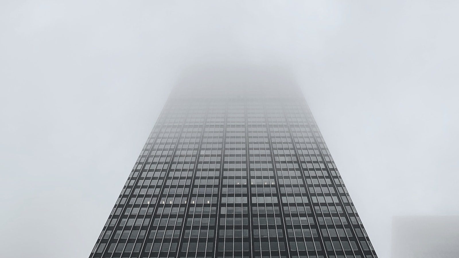 Unlocking the Power of Online Shopping: Leveraging E-commerce Platforms to Boost Holiday Sales