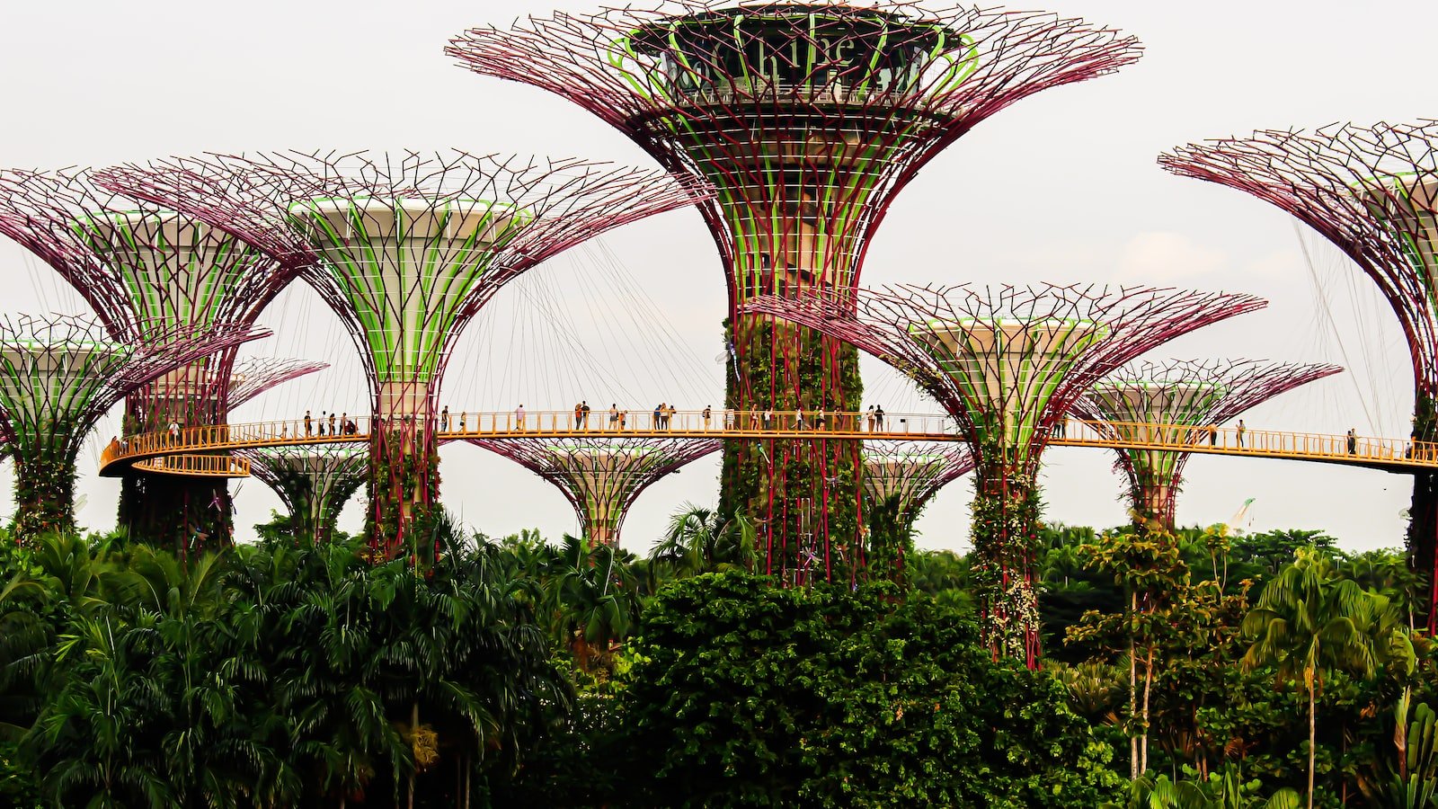 4. Enhancing User Experience in Multilingual E-commerce: Tips for Seamless Navigation and Checkout