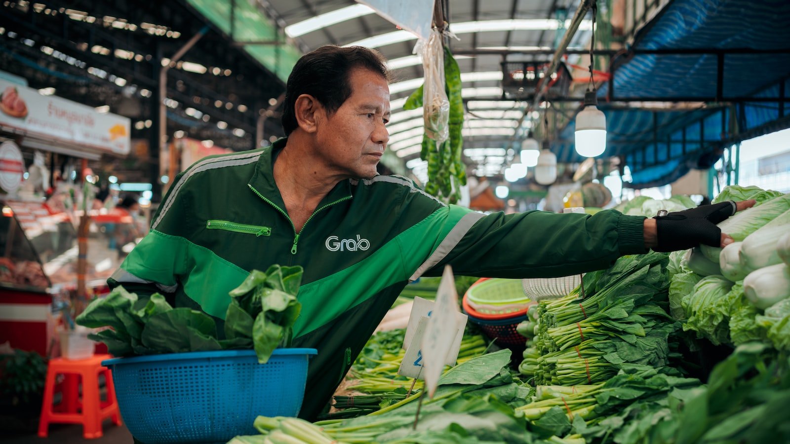 Enhancing User Experience: Key Strategies and Best Practices for Mobile Optimization