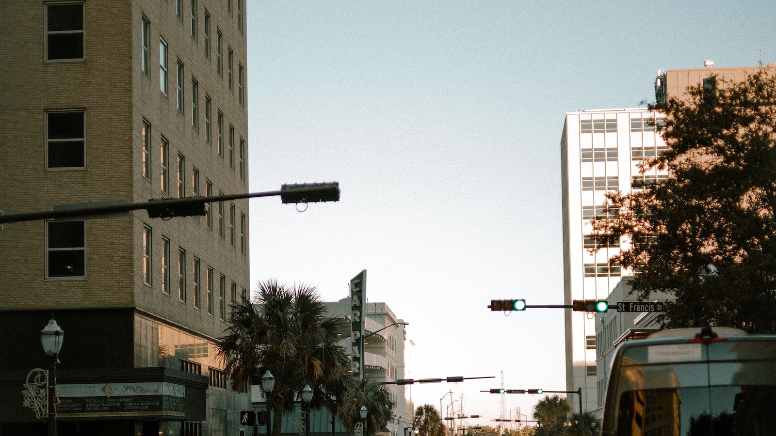 4. Leveraging Accelerated Mobile Pages (AMP):​ Enhancing ⁤Speed and User Experience