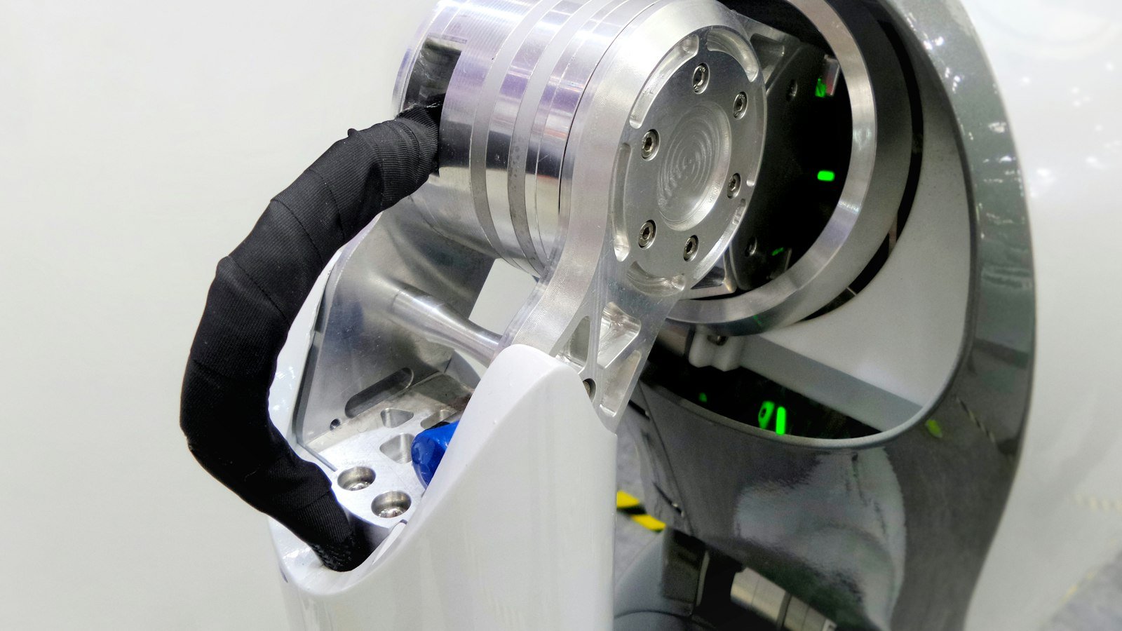 Capitalizing on AI: Tailored Solutions for Optimal Customer Support in E-commerce