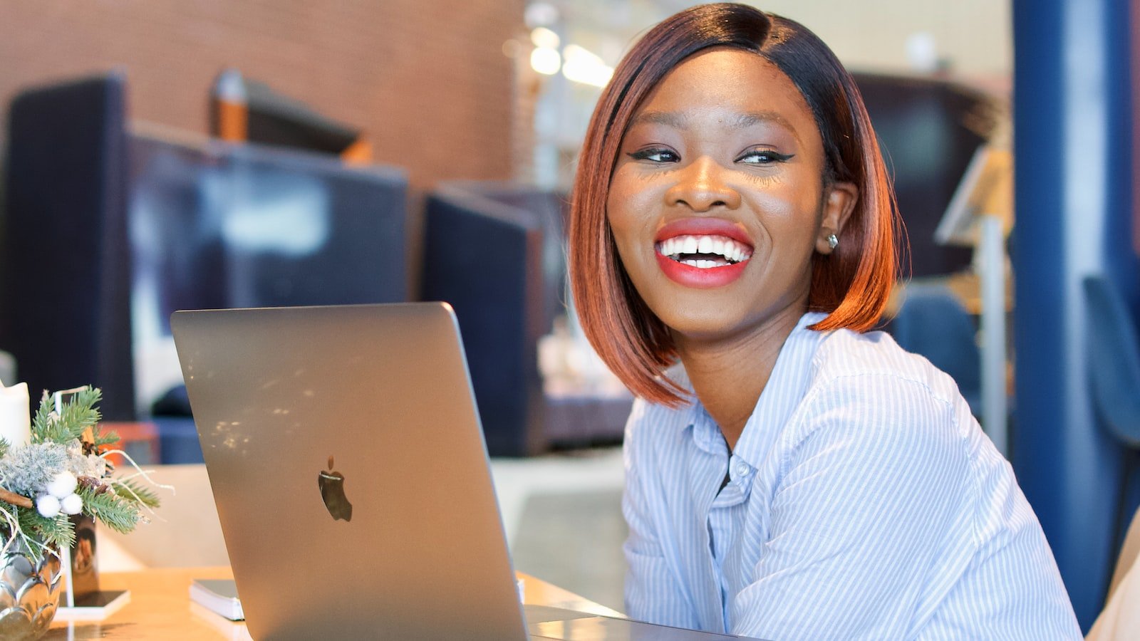 Unlocking the Potential of Customer Video Reviews to Boost Brand Loyalty and Trust